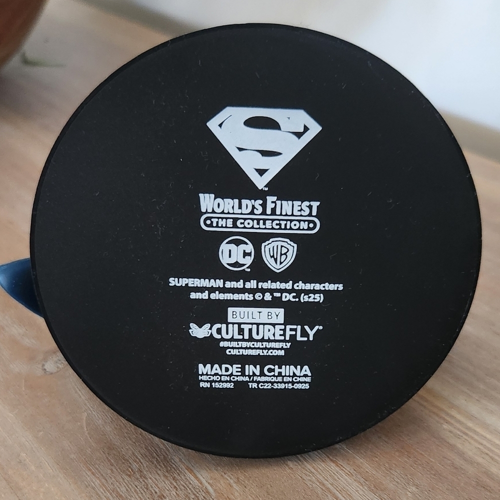🦸‍♂️Superman Vinyl Figure – Clark Kent Transformation – CultureFly – Open Box - Picture 16 of 16
